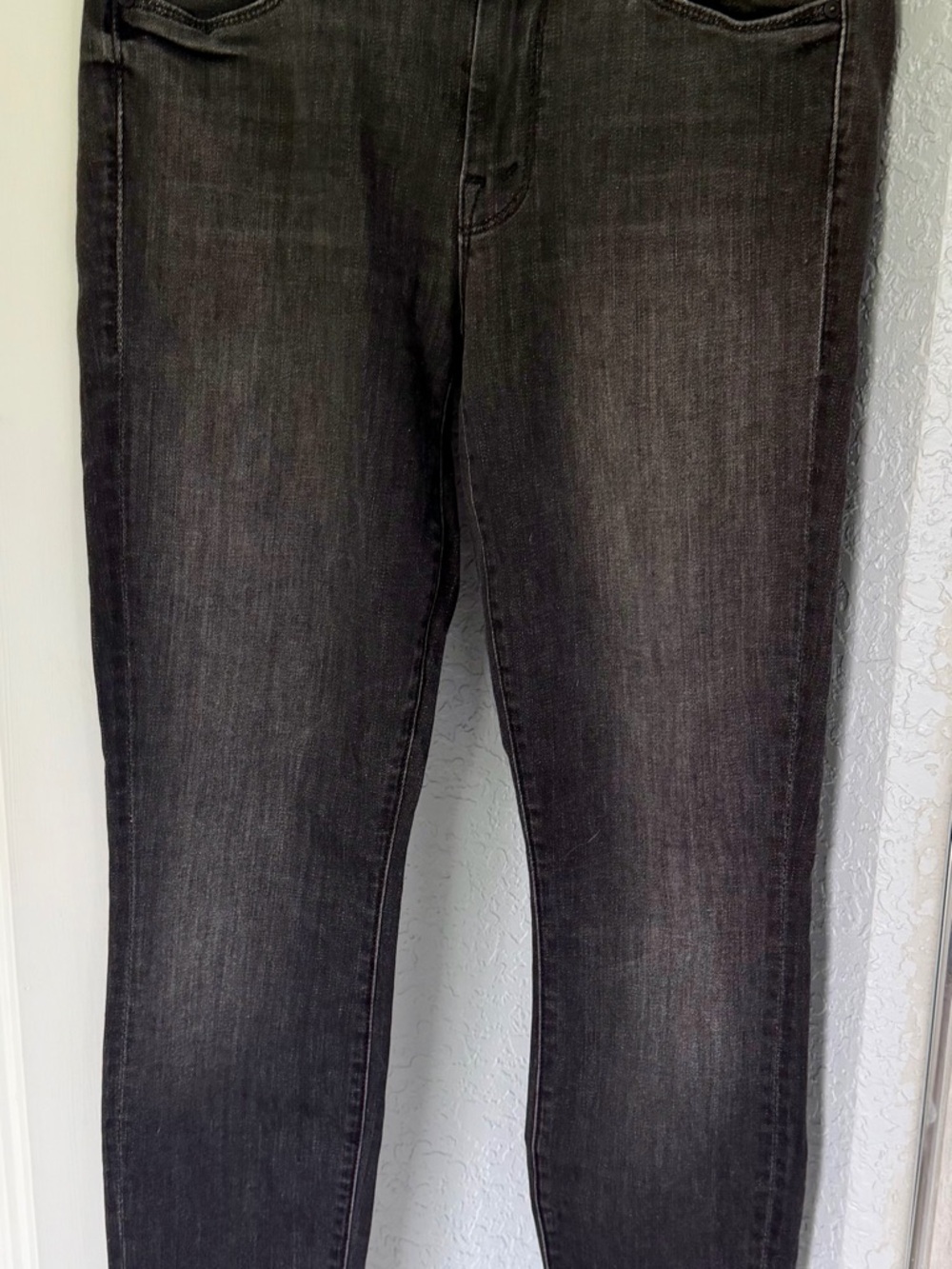 MOTHER Women's Washed Black Skinny Jeans